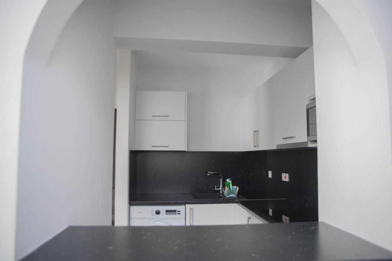 One Bedroom Apartment In Paphos In Good Location Екстер'єр фото
