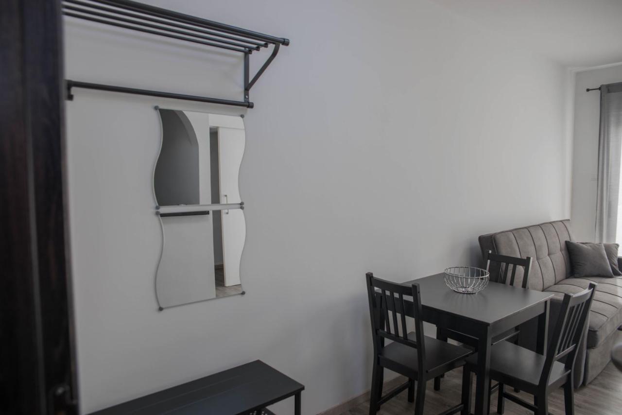 One Bedroom Apartment In Paphos In Good Location Екстер'єр фото