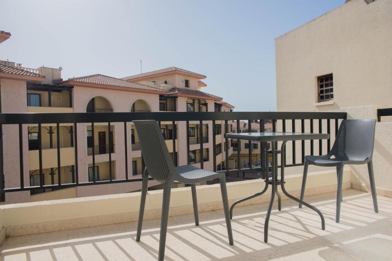 One Bedroom Apartment In Paphos In Good Location Екстер'єр фото