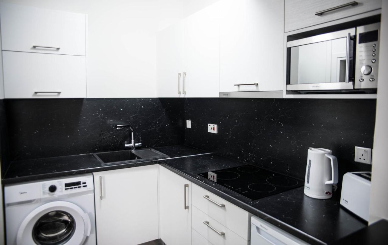One Bedroom Apartment In Paphos In Good Location Екстер'єр фото